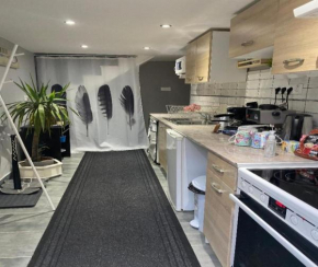 Real Deal Apartment